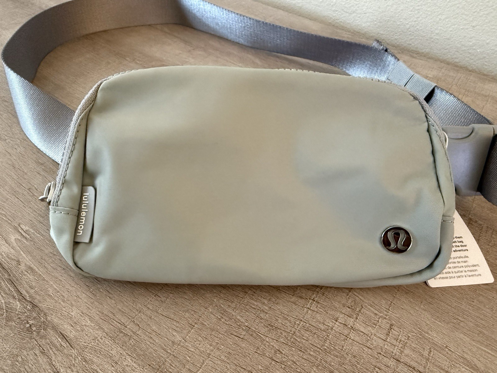 Lululemon Everywhere Belt Bag 1L in Silver Drop Gray NWT