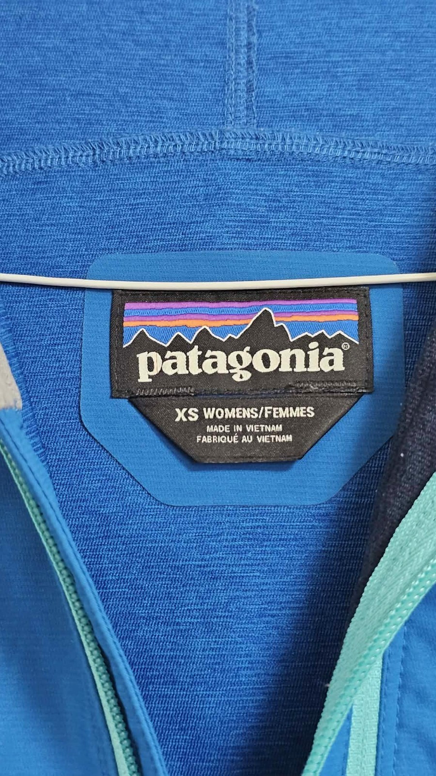 Patagonia Women’s Teal Blue Levitation Hoodie Waterproof Jacket Size XS