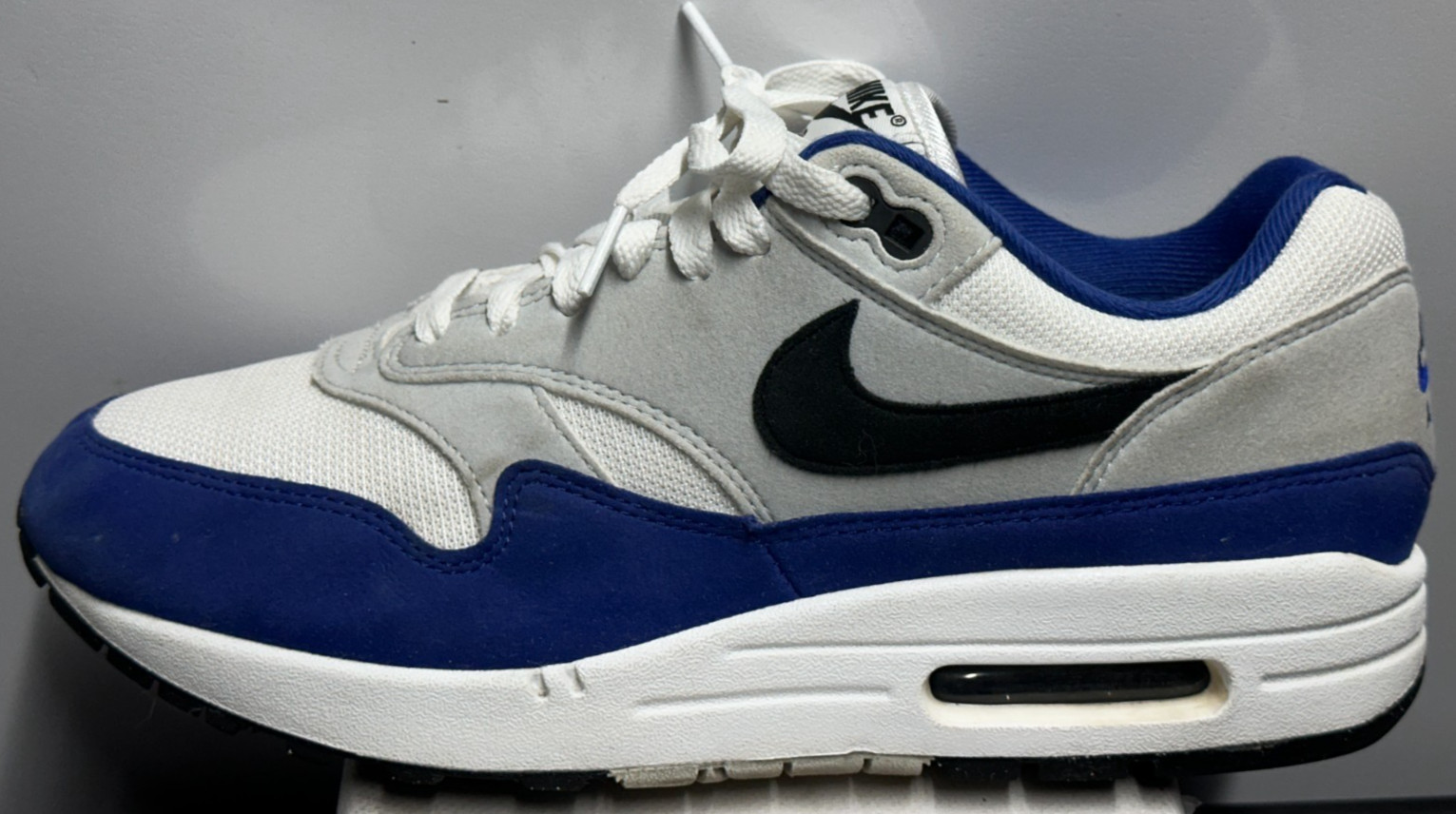Nike Air Max 1 Deep FD9082-100 Men’s SZ: 8.5 Royal Blue – Used