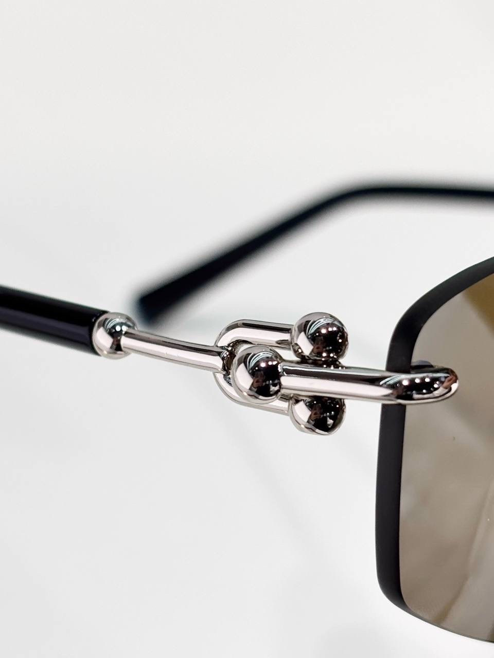 Tiffany & Co. Rimless Rectangle Sunglasses Silver Frame Brown Lenses Unisex Luxu