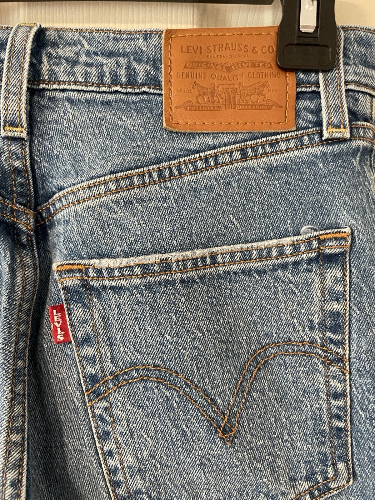 Levi’s Premium Ribcage Straight Ankle Jeans Women’s Size 27 High Rise 99% Cotton
