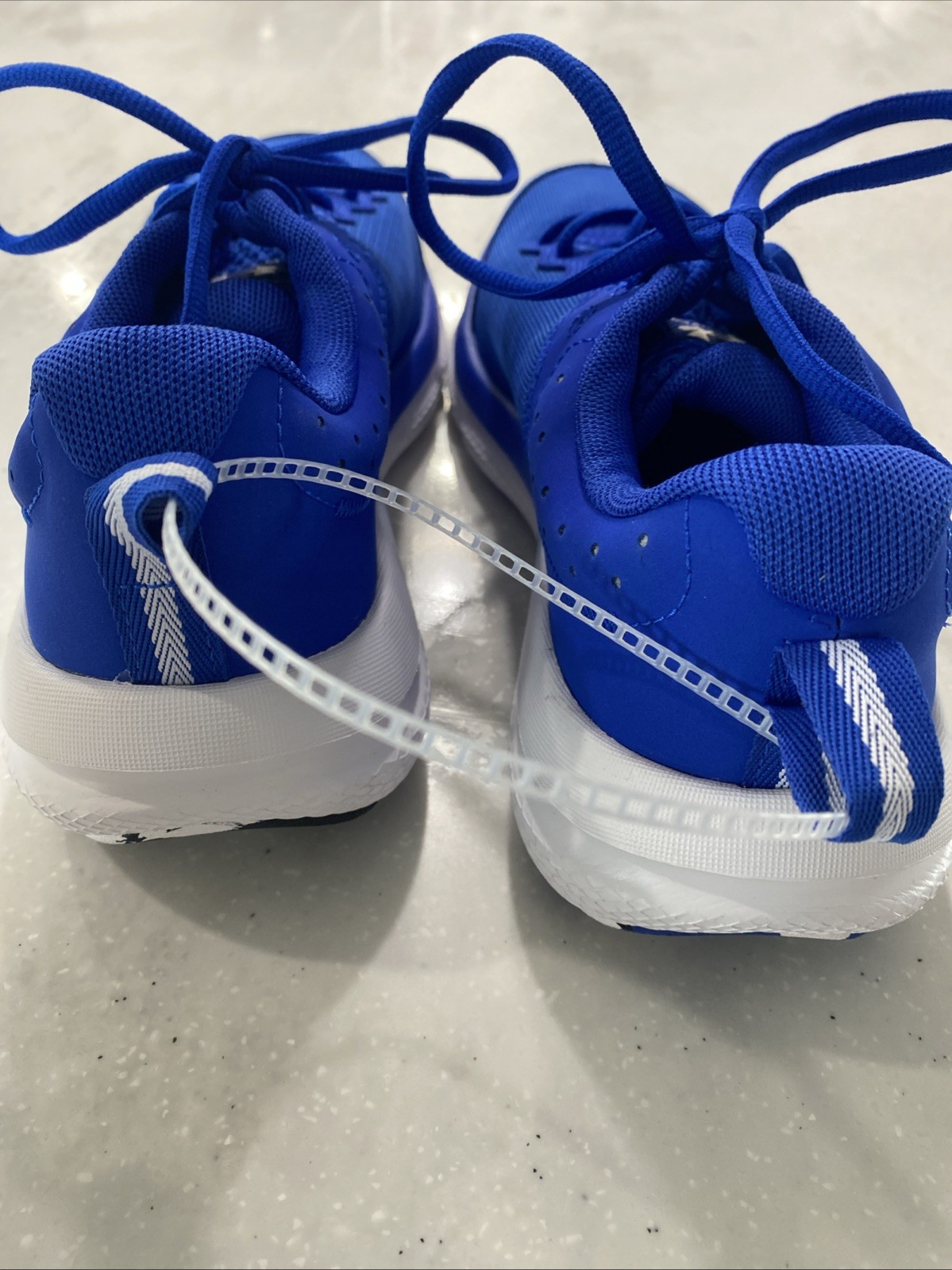 Under Armour UA Running Athletic TENNIS SHOES sneakers Blue Sz 6Y EU 38.5 YOUTH