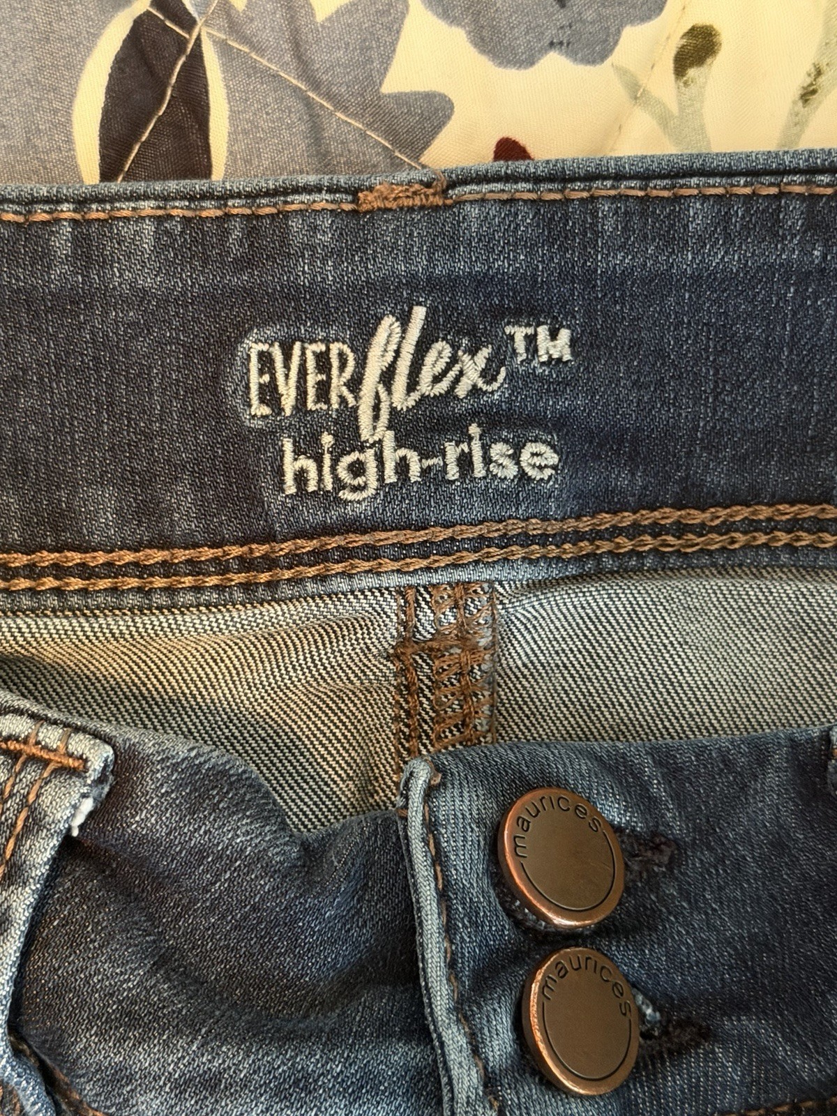 maurices Women’s Flared Jeans Blue Medium Wash High Rise Stretch 5-Pocket 2P