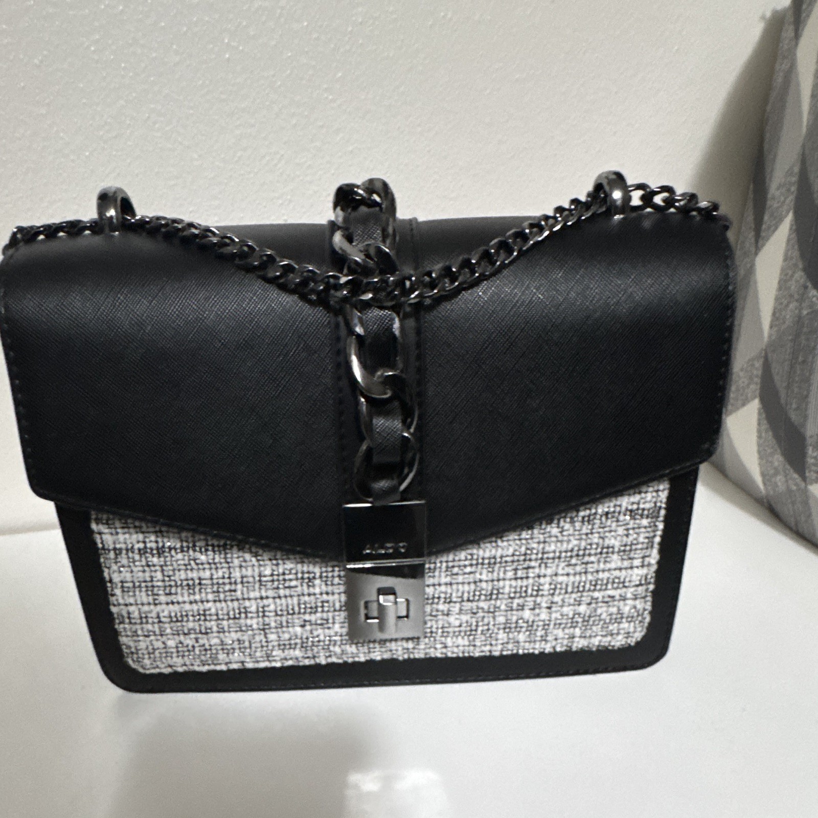 ALDO Black & White Chain Strap Flap Shoulder Bag Purse, Turn Lock