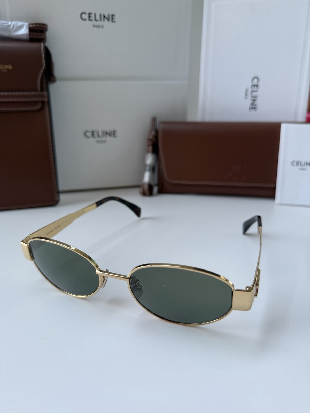 Celine CL40235U 30N Triomphe Metal Oval Sunglasses Gold Green Lens AUTHENTIC