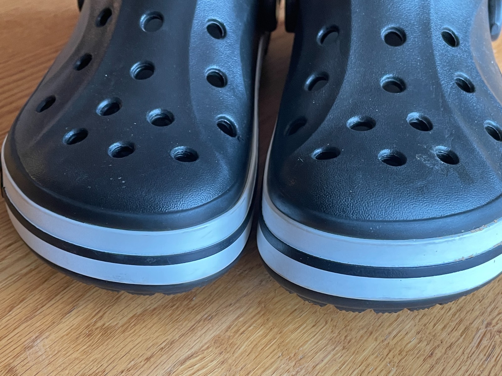 Crocs Bayaband Clogs Black & White, Unisex Mens 7 Womens 9, Slip-On Shoes