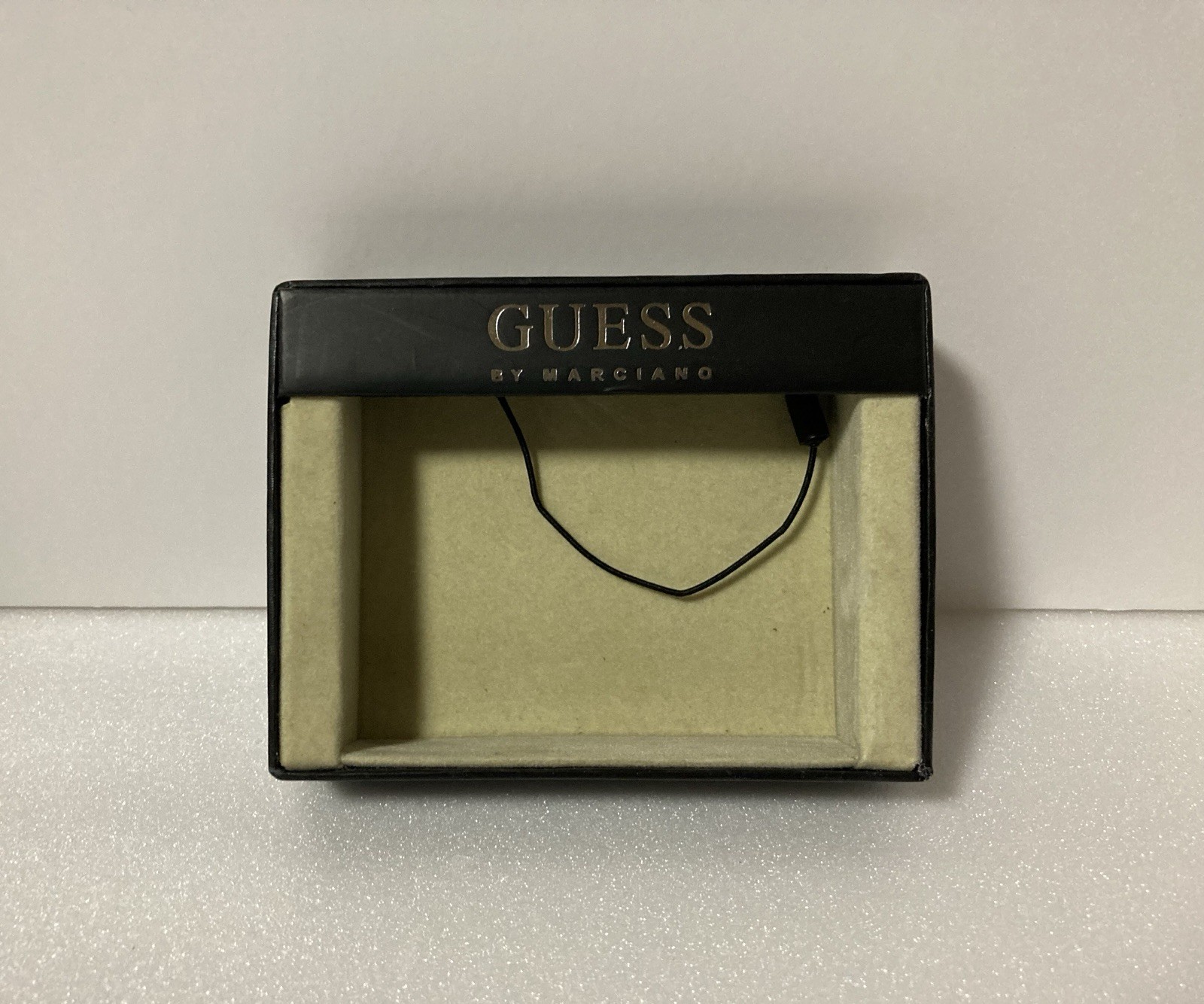 GUESS By Marciano Black Leather Coin Case Wallet Woven Design w/ Box Pre-Owned