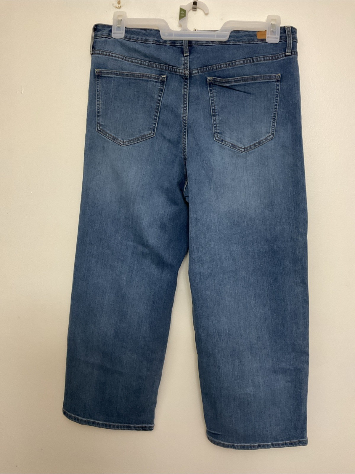 Skinnygirl Women’s Light Blue Wide Leg Crop HighRise Stretch Denim Jeans 32/14