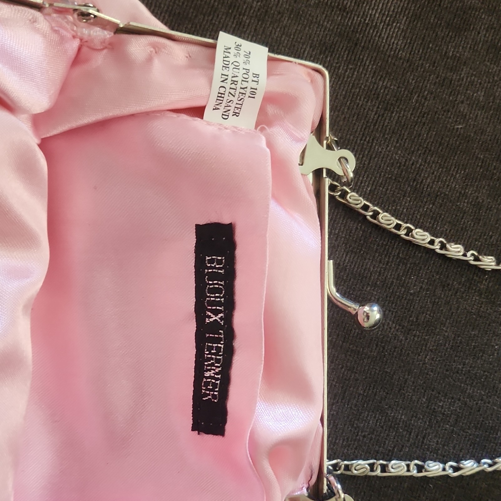 Bijoux Terner Pink Beaded Sequin Kiss Lock Clutch w Silver Chain Strap Small