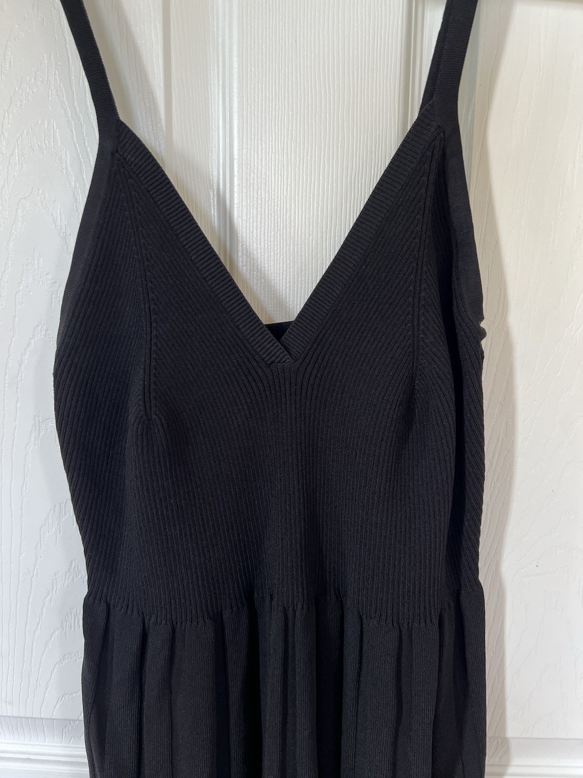 Elizabeth And James Black Ribbed Pleated Midi Dress Large NWOT