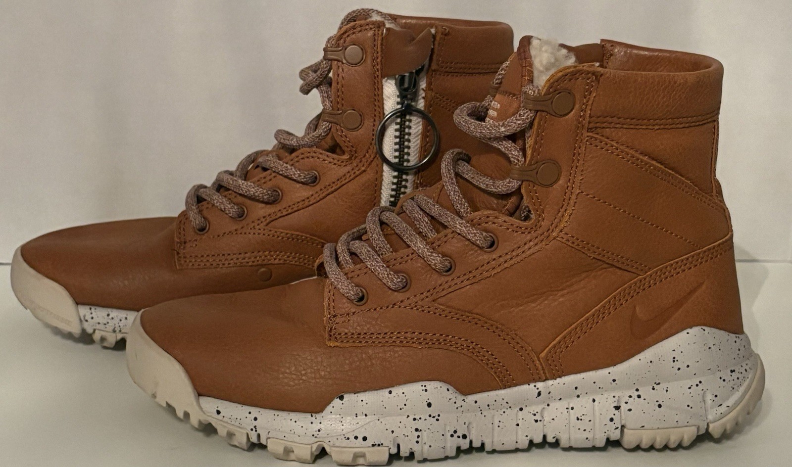 Nike Boots SFB 6″ Leather Bomber COGNAC 862506-200, US-6