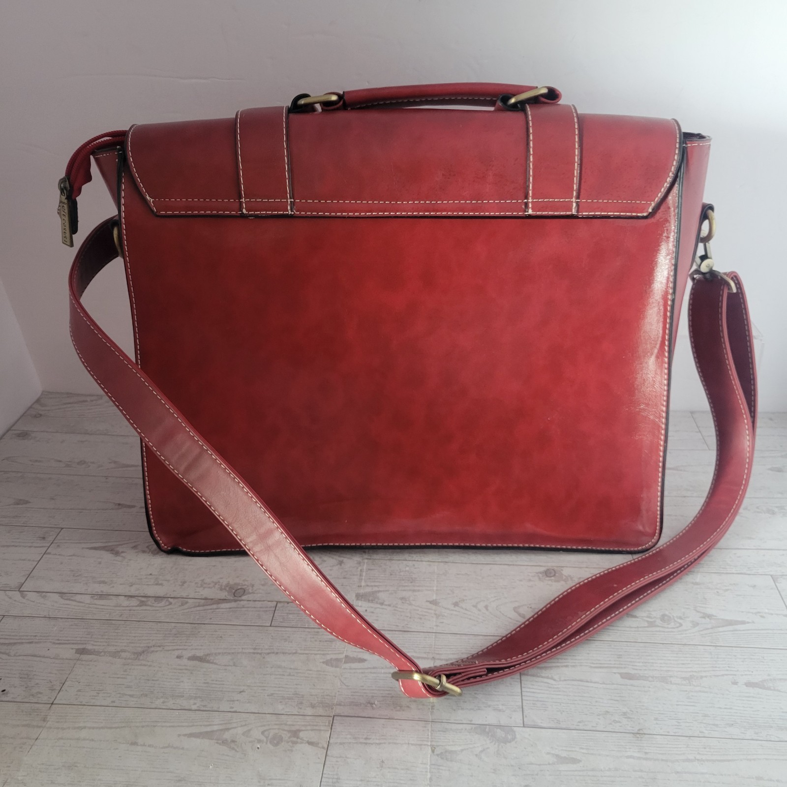 ECOSUSI EXECUTIVE RED FAUX LEATHER SACHEL BAG