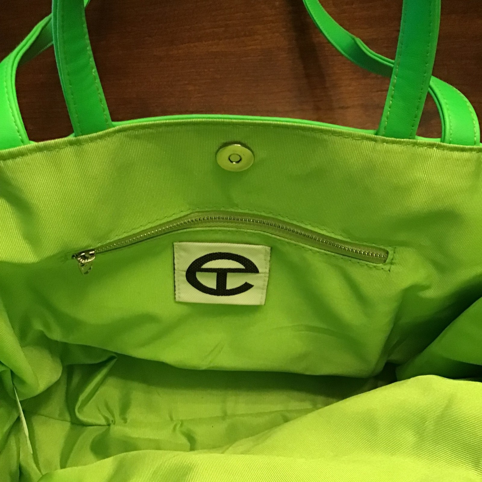 Telfar Green Medium Tote Bag with Logo, Magnetic Closure, Inner Pockets New