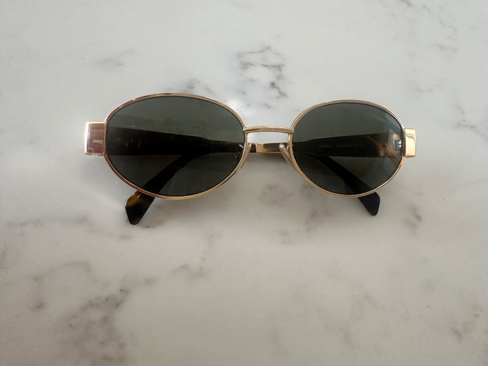 Celine Triomphe CL40235U Gold Frame Green Lenses Sunglasses New with box