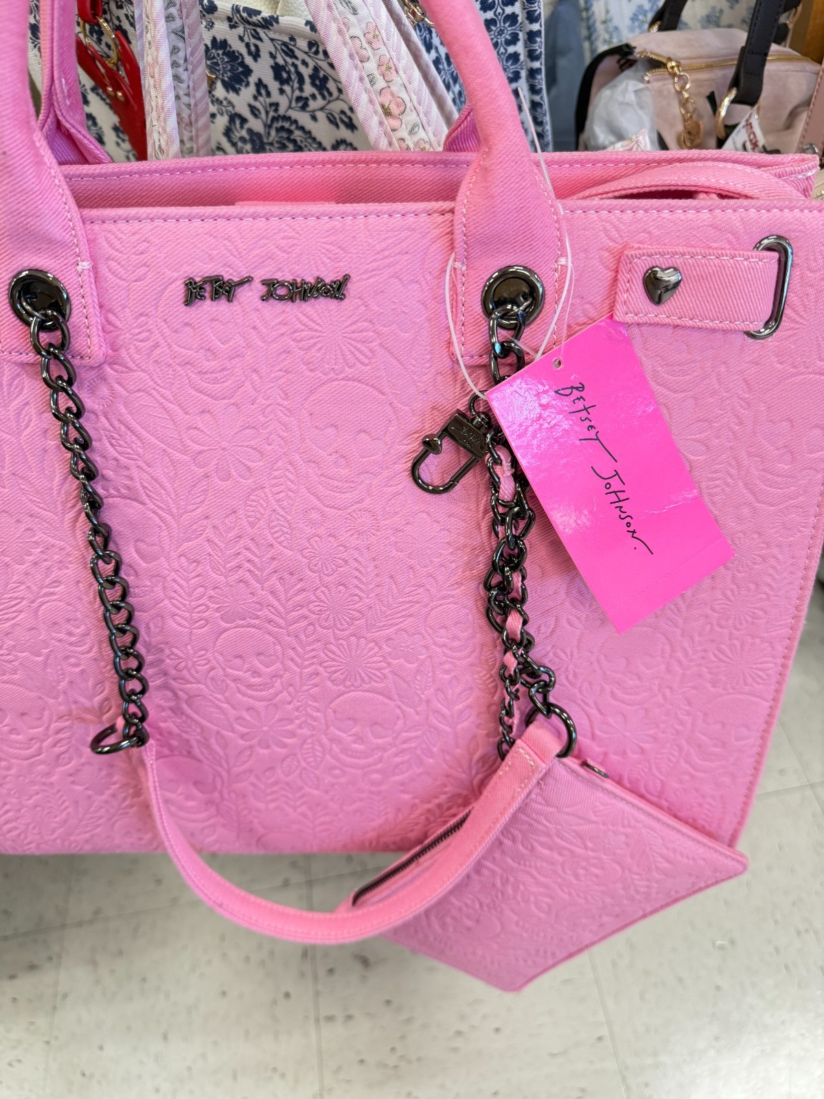 NWT Betsey Johnson XOKIARA pink skull Large Tote Bag w/ wristlet