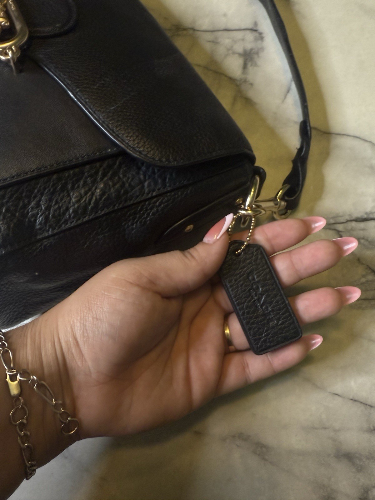 Coach Black Pebbled Shoulder Bag Turn Lock, Horse Carriage, Gold Hardware