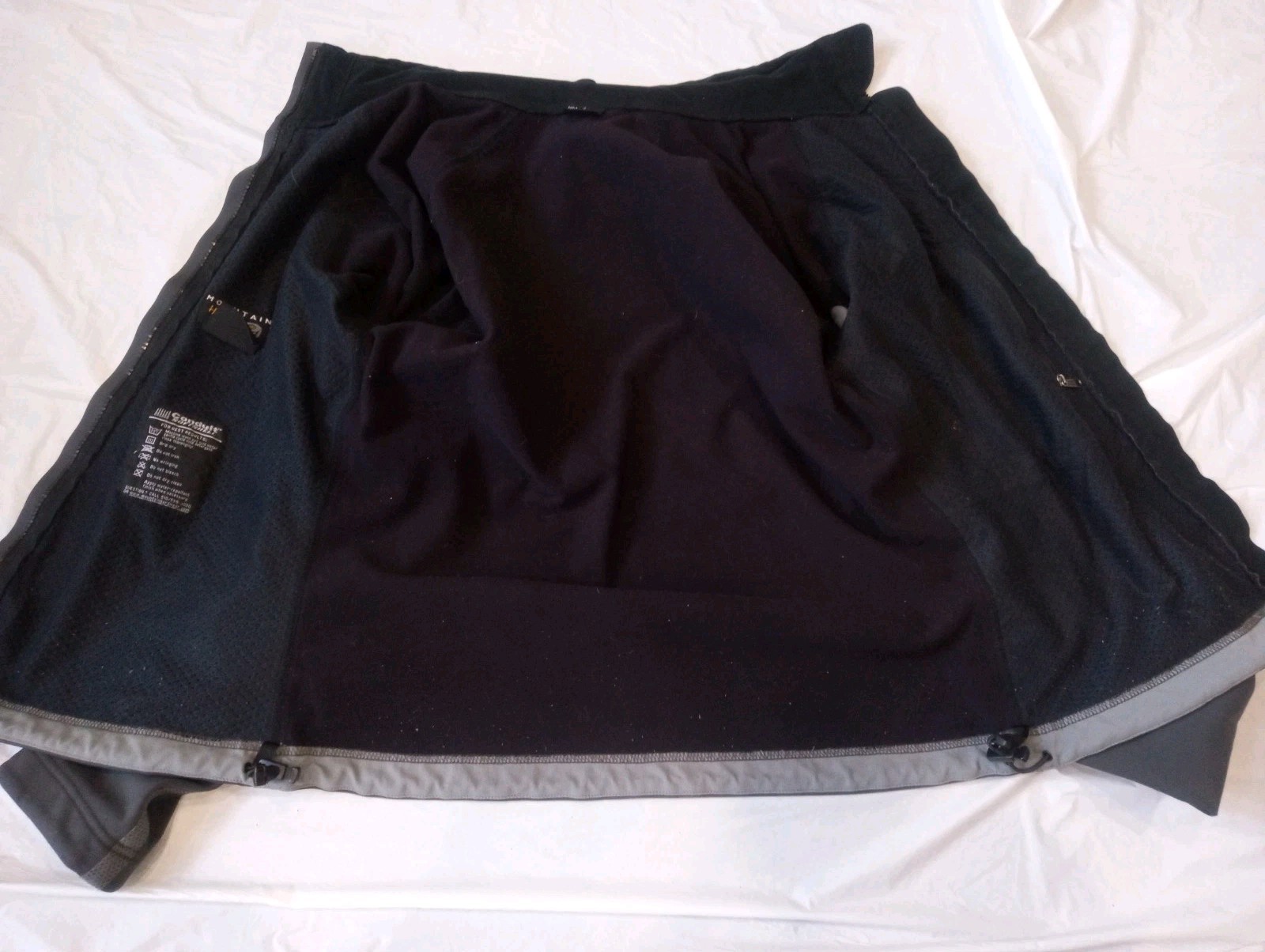 Vintage Mountain Hardwear Conduit Softshell Jacket sz M Women’s Gray Packable