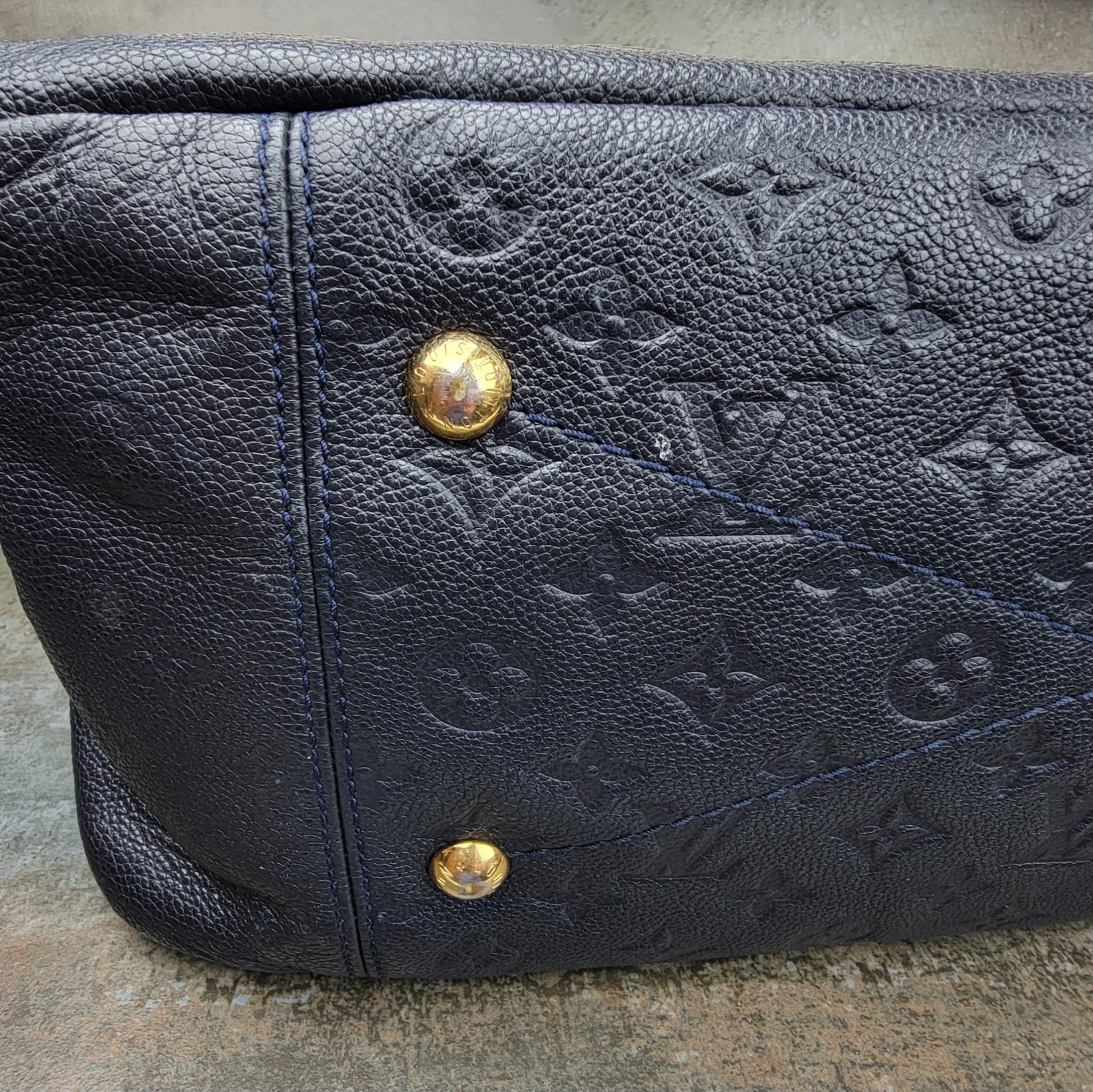 LOUIS VUITTON Artsy MM Monogram Empreinte Infini Blue Hand Bag Papers & Boxes