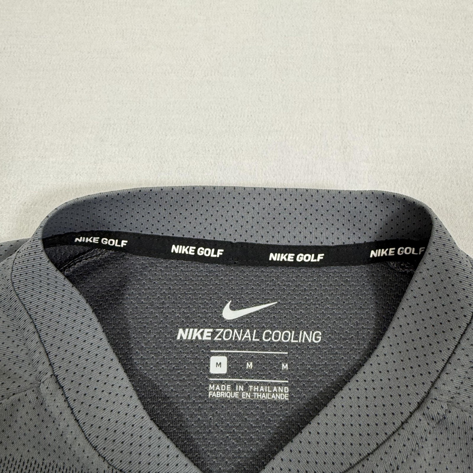 Nike Shirt Mens Medium Gray Zonal Cooling Blade Collar Golf Polo Stripe Mesh