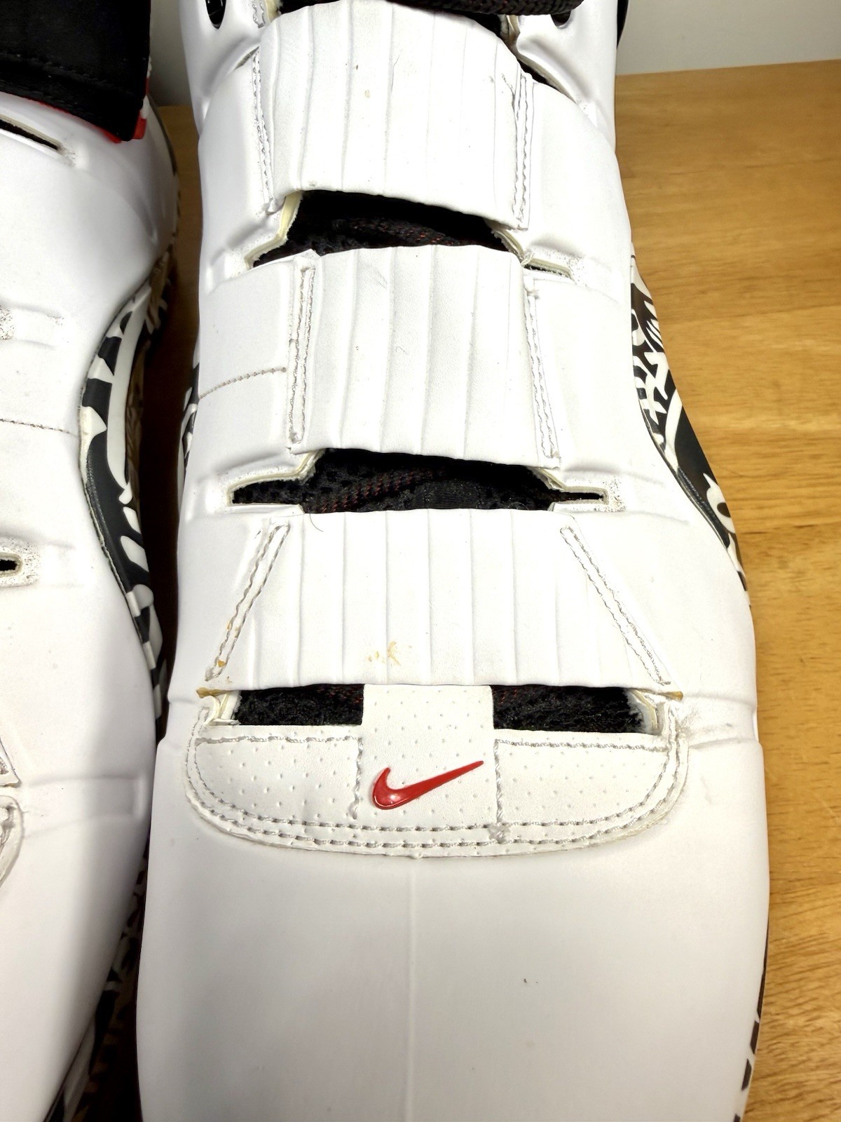 Size 13 – Nike Zoom LeBron 4 2023 Graffiti