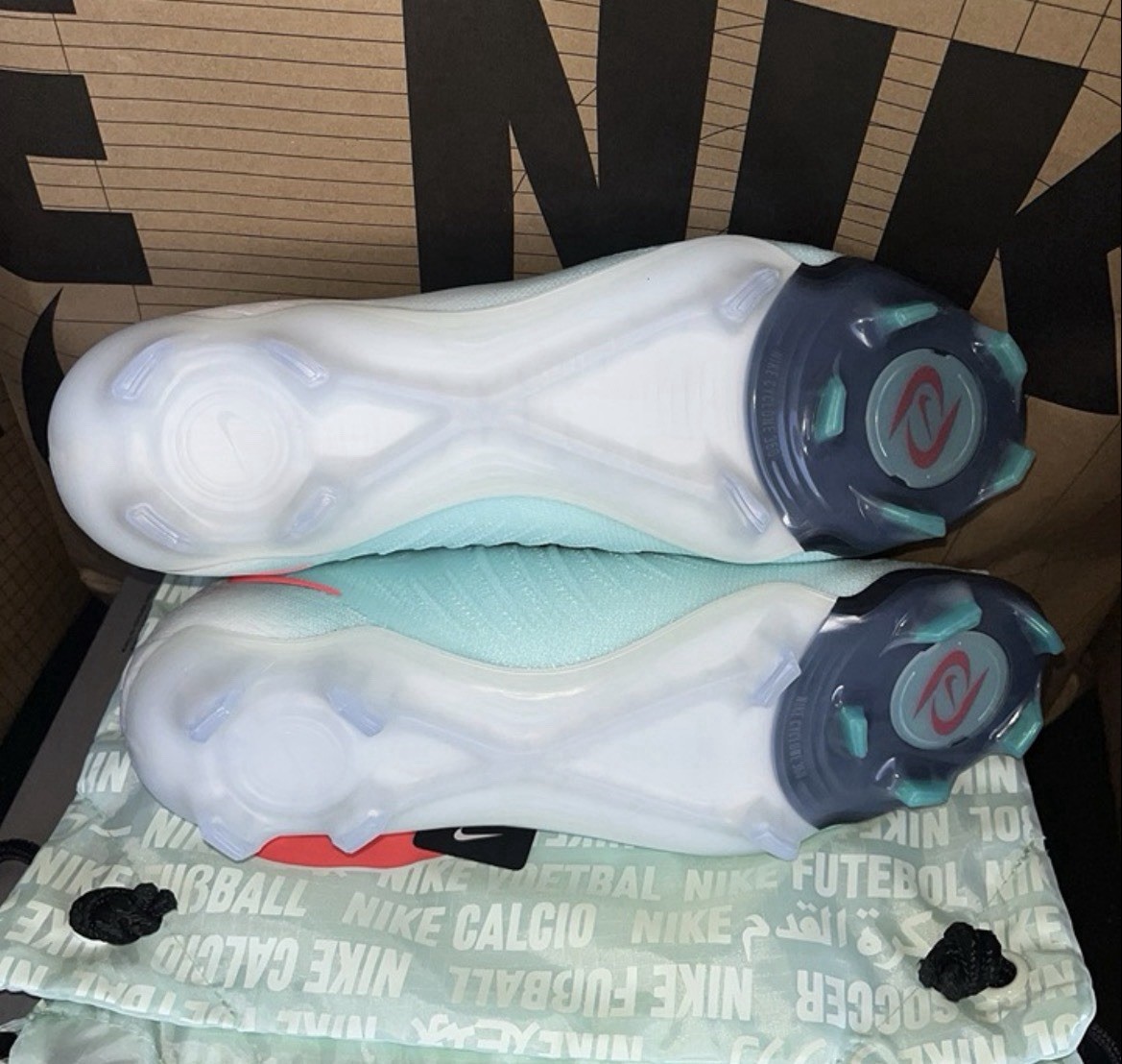 NEW Nike Phantom Luna 2 Elite FG “Mad Energy Pack” Mint NBY FJ2572-300 Size 11