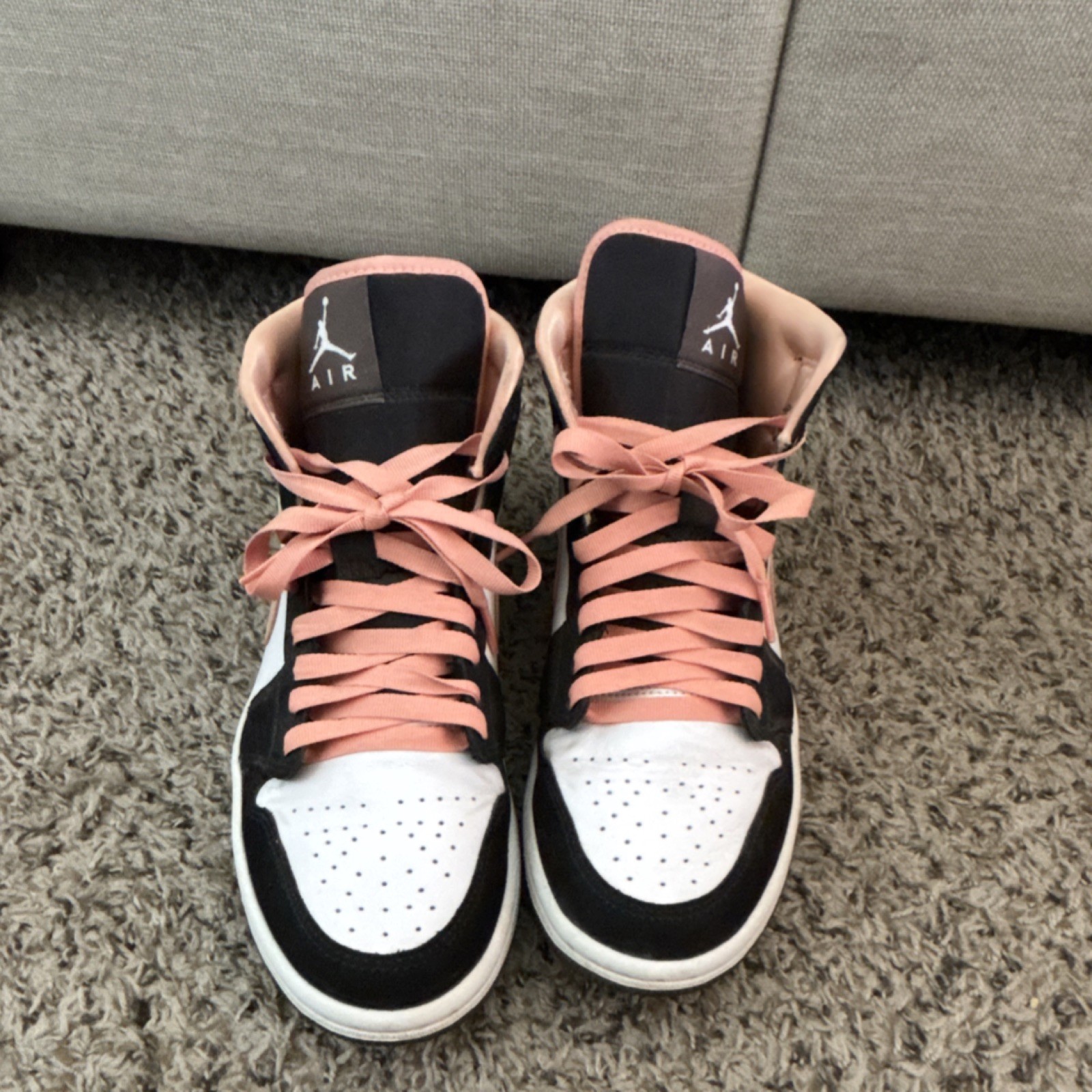 Jordan Air Jordan 1 Mid DH0210-100 Black/White/Pink Colorblock Lace-Up Men