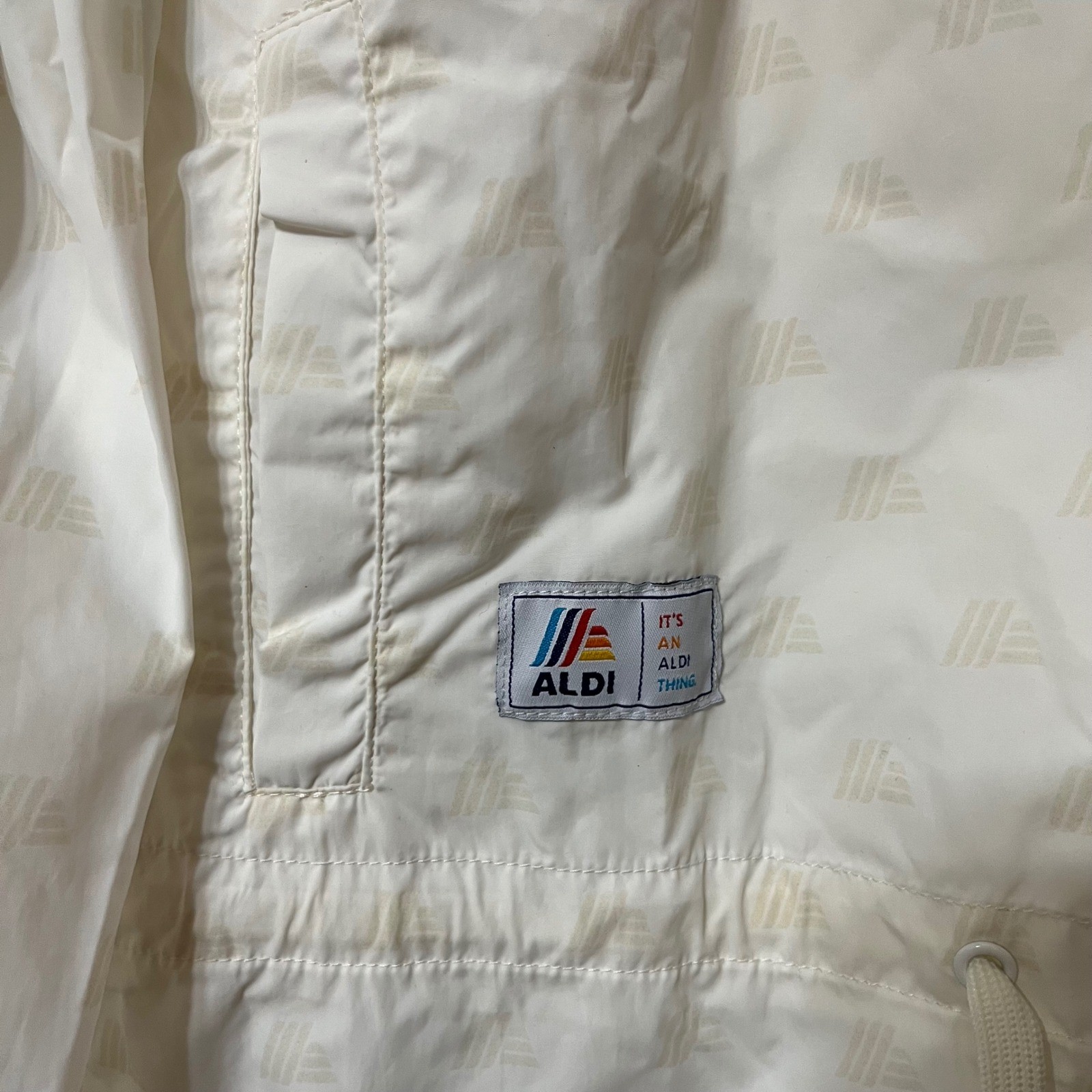 ALDI GEAR White All Over Logo Windbreaker Jacket Rainbow Stripe Sleeve Size S