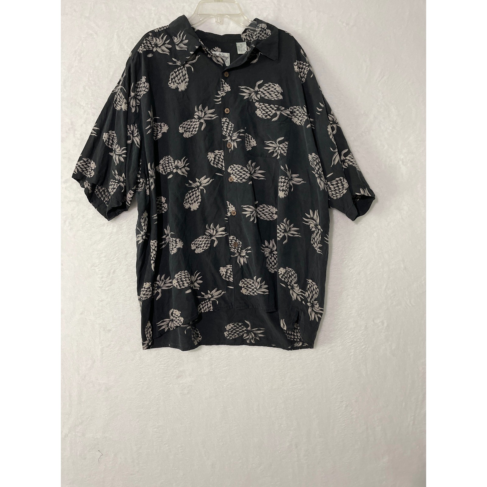 Vintage Silk Mens XL Pineapple Print Hawaiian Shirt Charcoal Gray 100% Silk