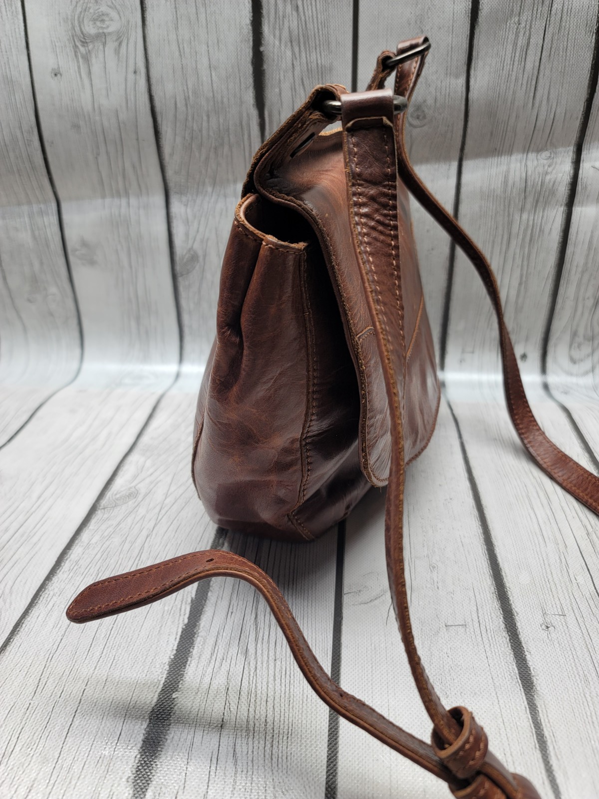 Frye Melissa Dark Cognac Brown Leather Flap Closure Saddle Crossbody Bag Purse