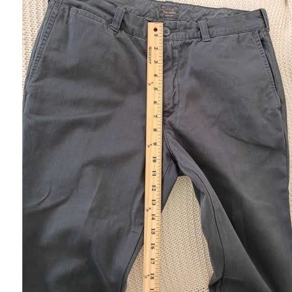 J Crew Classic Urban Slim Chino Pants Sun Faded Gray Waist 32 x 30 Length Cotton