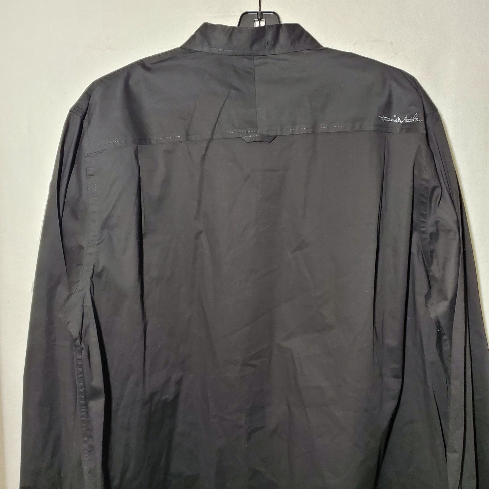 Travis Mathew Shirt Button Up Men’s XXL Pockets Long Sleeve Pockets Embroidered