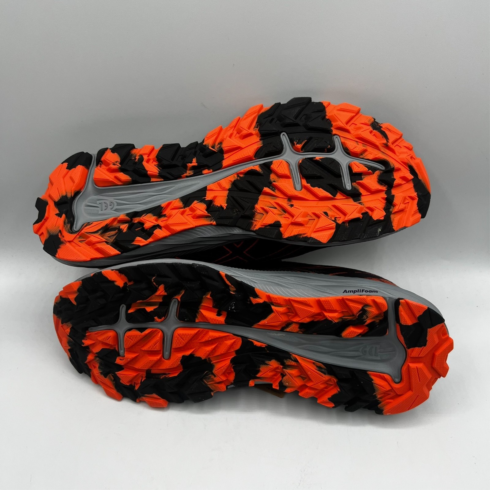 ASICS Gel-Excite Trail~Color Night Shade/Nova Orange Sneakers Women’s 7 NEW