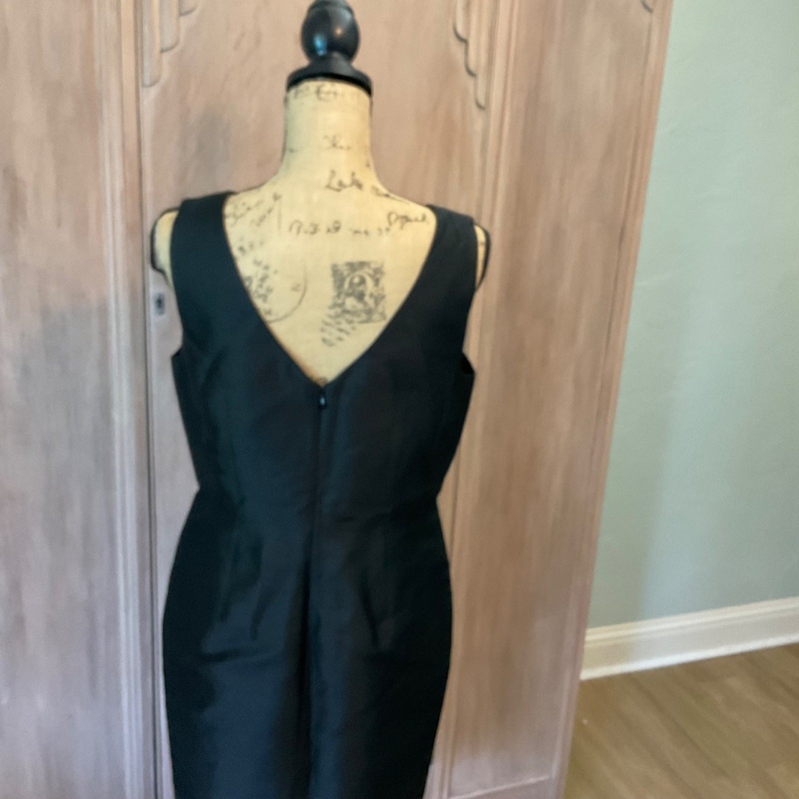 Talbots Classic Black Silk & Wool V Back Career Event Sheath Dress wool silk 10