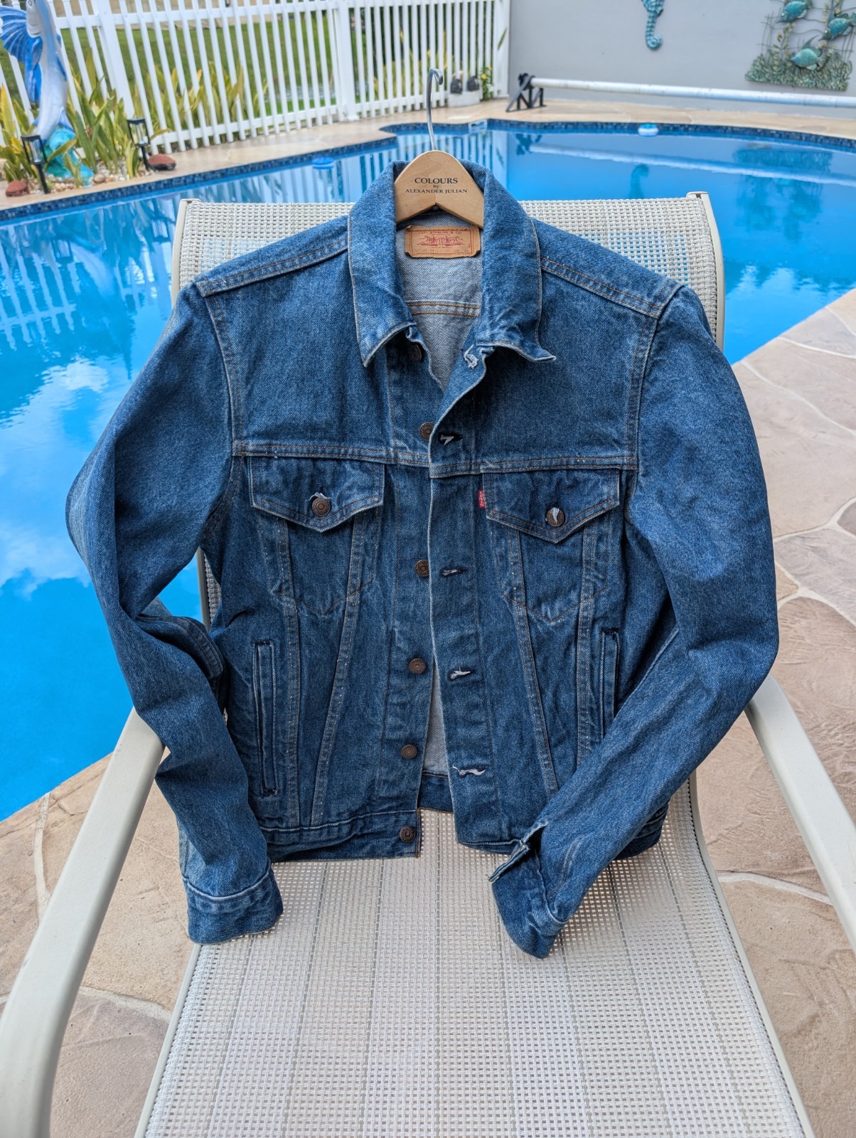 vintage Levi’s denim jacket USA made slim fit 40l