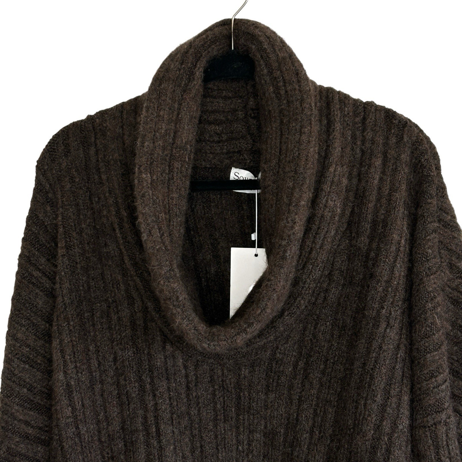Source Unknown Becca Oversized Sweater O/S Chunky Knit Money Roll Neck Brown NEW