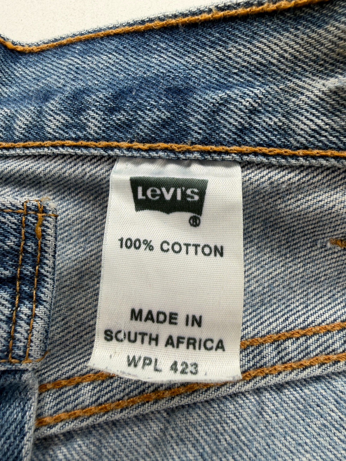 Vintage Levi’s 501 Button Fly Straight Leg Denim Jeans 37 x 28*