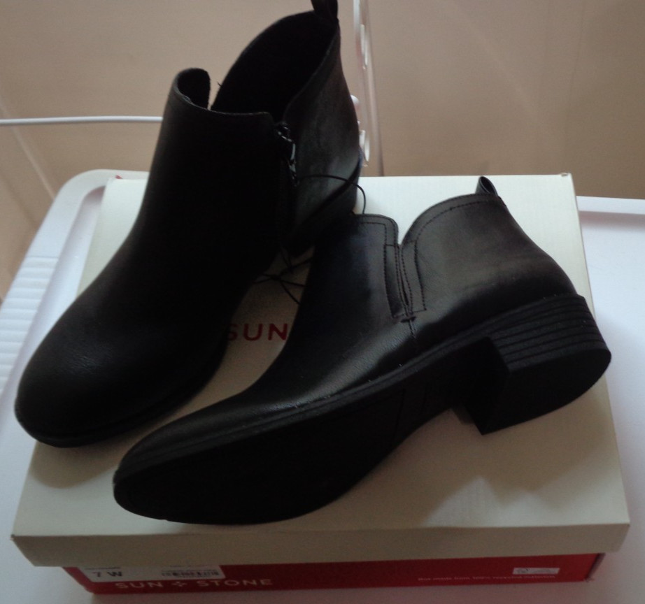 Sun + Stone Cadeep Women’s Faux Leather Zipper Ankle Boots Black Smooth 7W