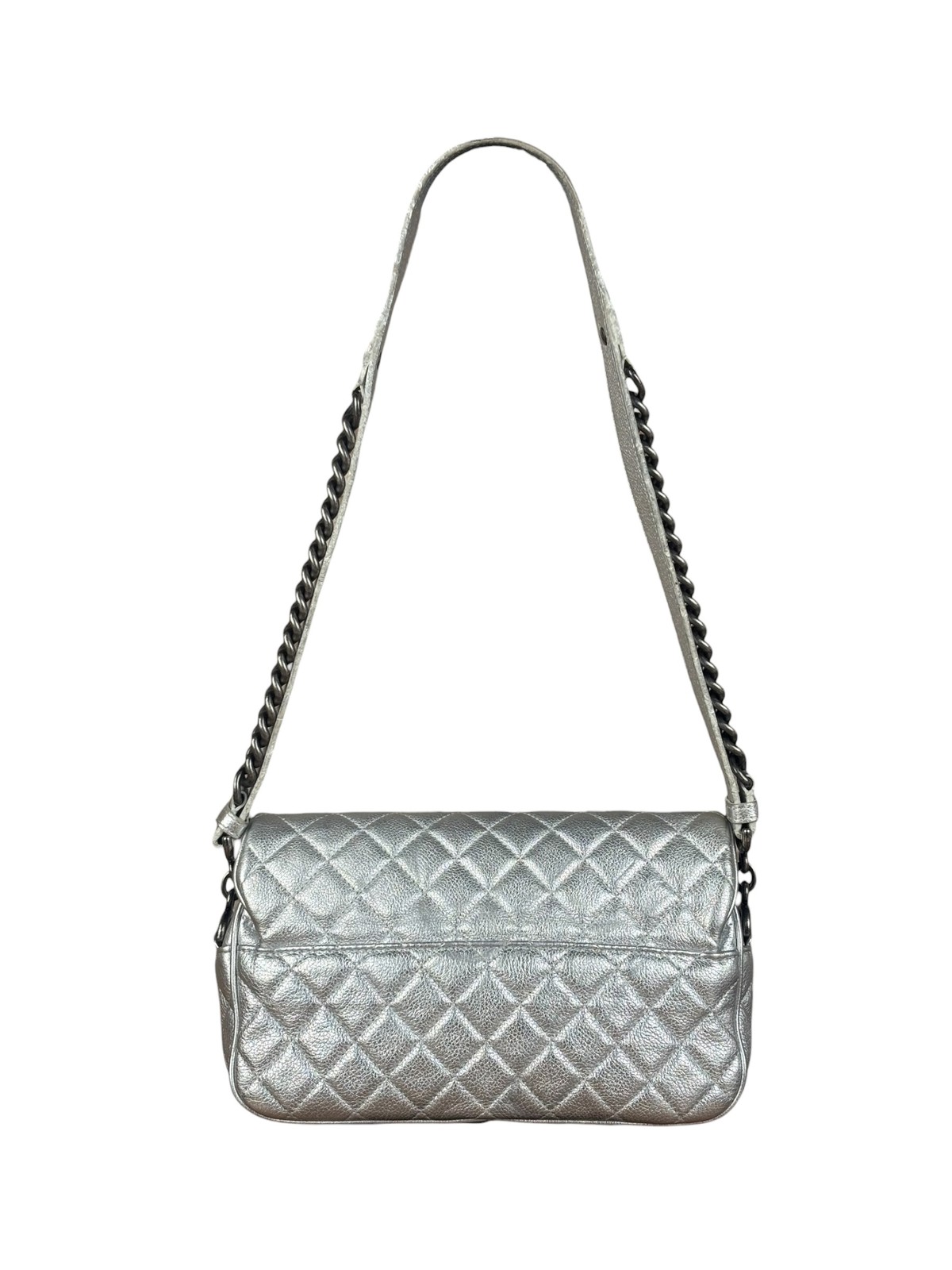 Size S – Chanel CC Silver Metallic Quilted Flap Shoulder Bag 2017 – Pre-Owned