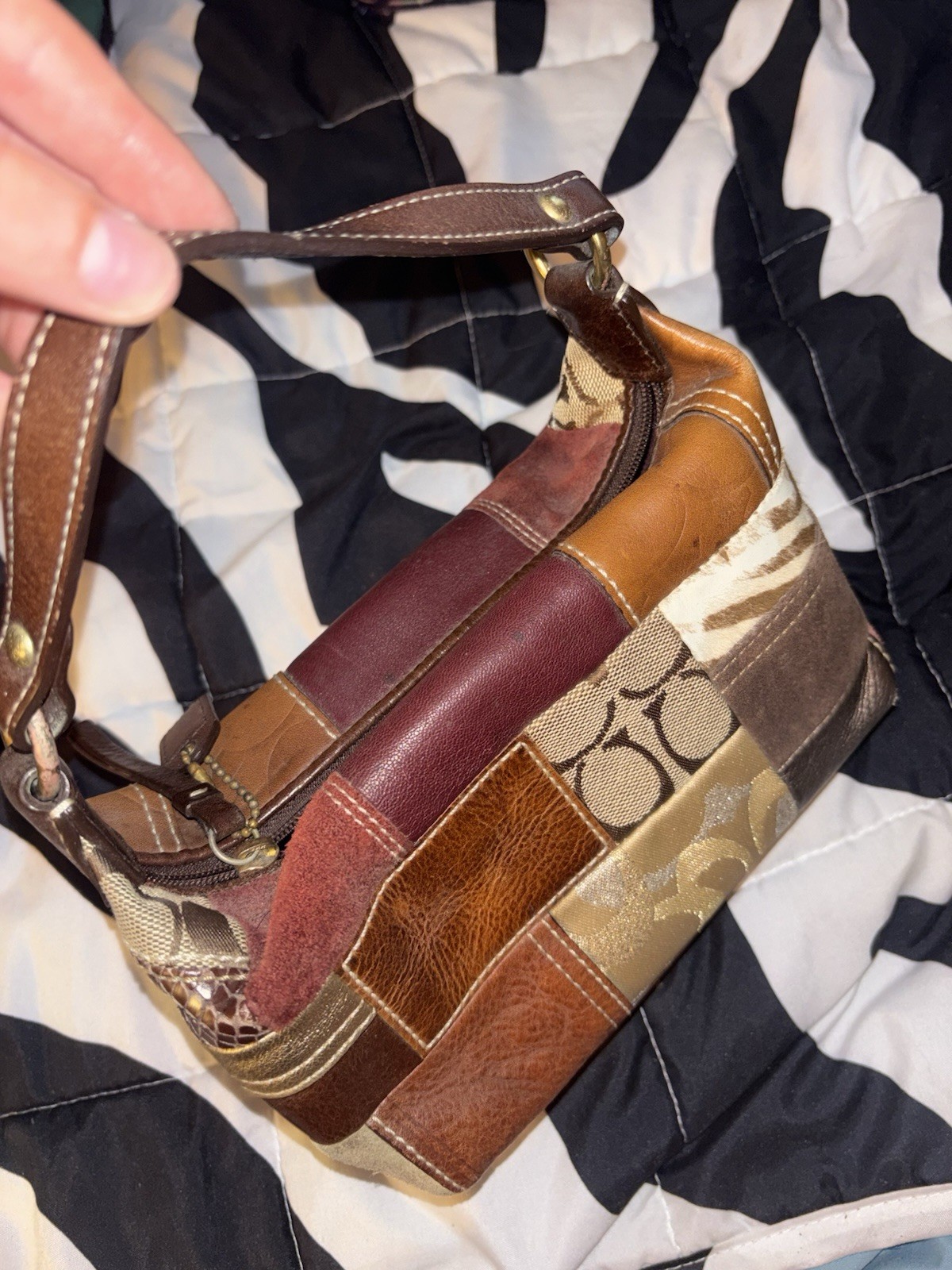 Coach patchwork small shoulder bag, zip closure, gold hardware, lined pockets