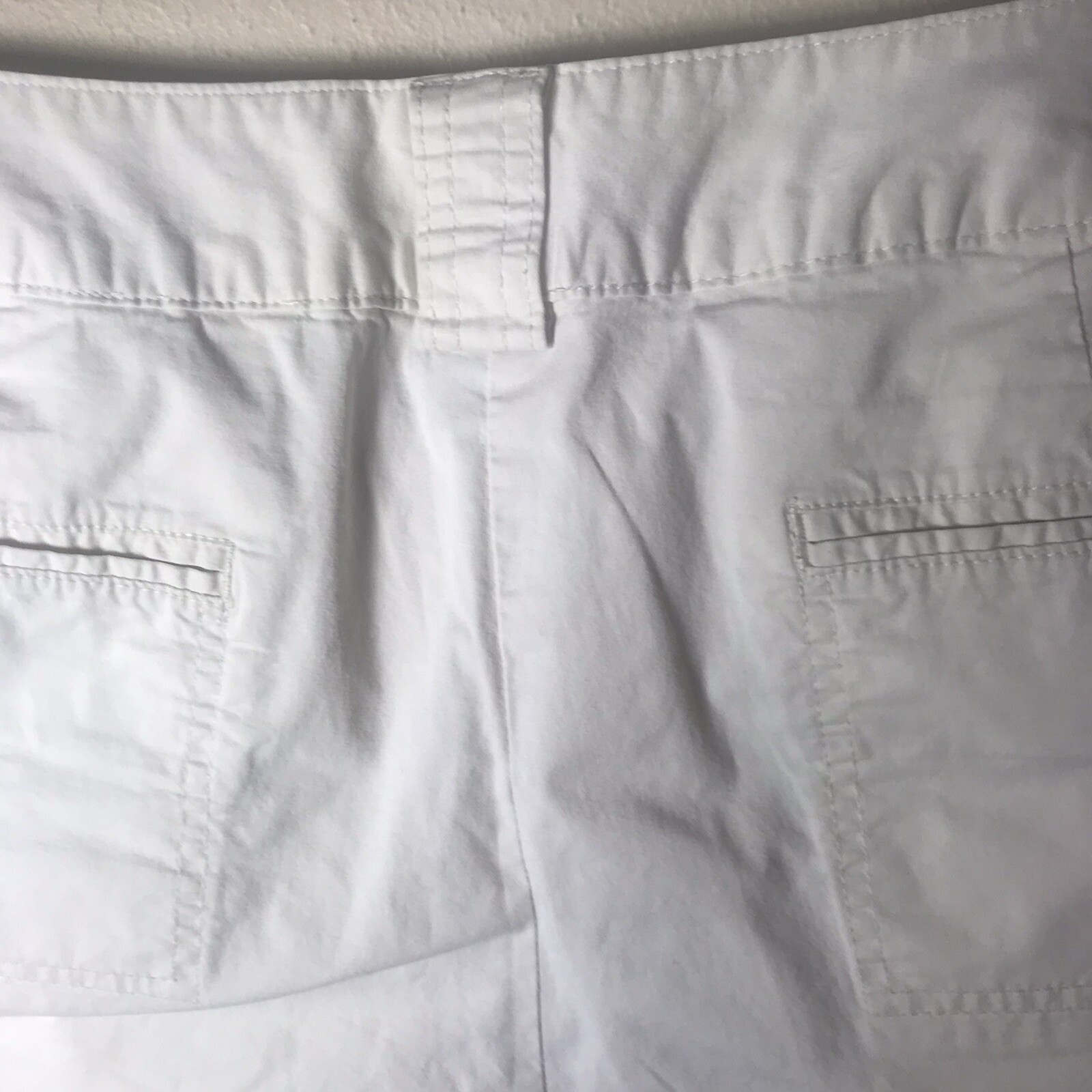 A.N.A Women’s Off-White High Rise Bermuda Shorts Back Pockets Size 20W