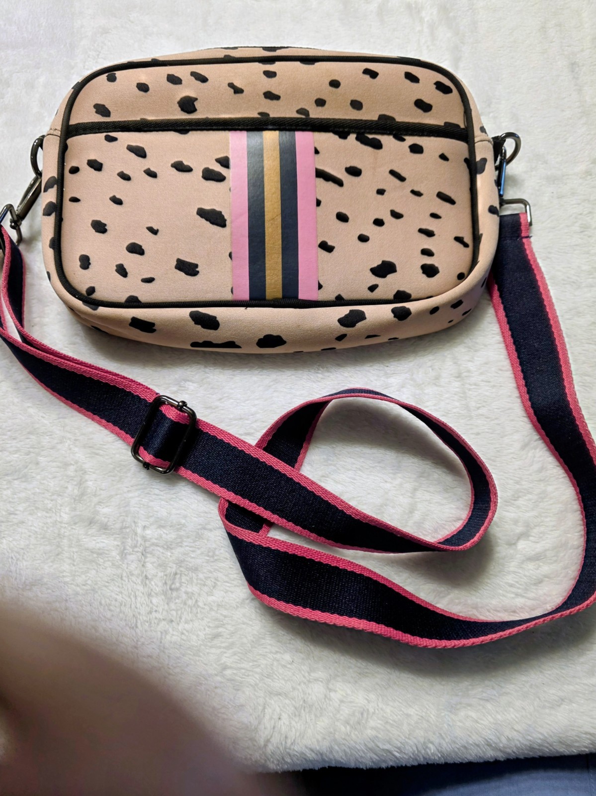 Women’s Small Crossbody Bag Animal Print Zip Closure Adjustable Strap Pink/Black