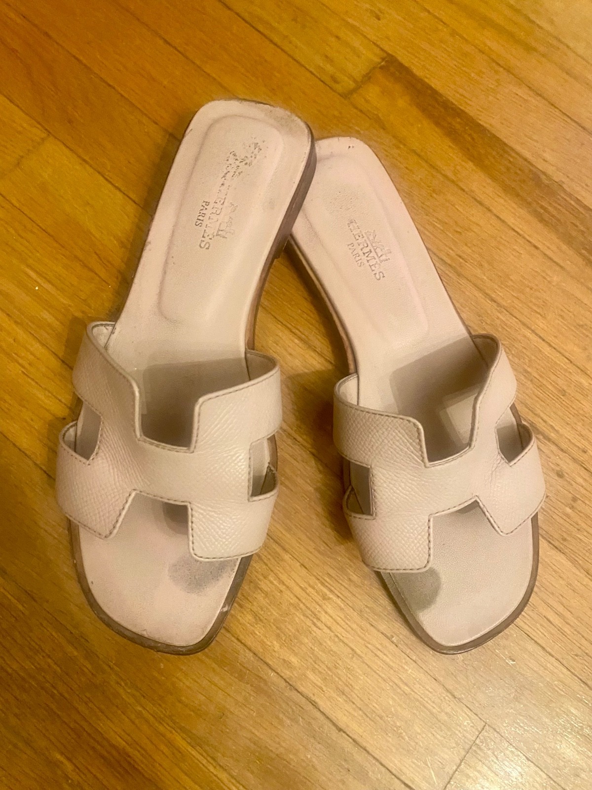 Hermès oran sandals US size 8