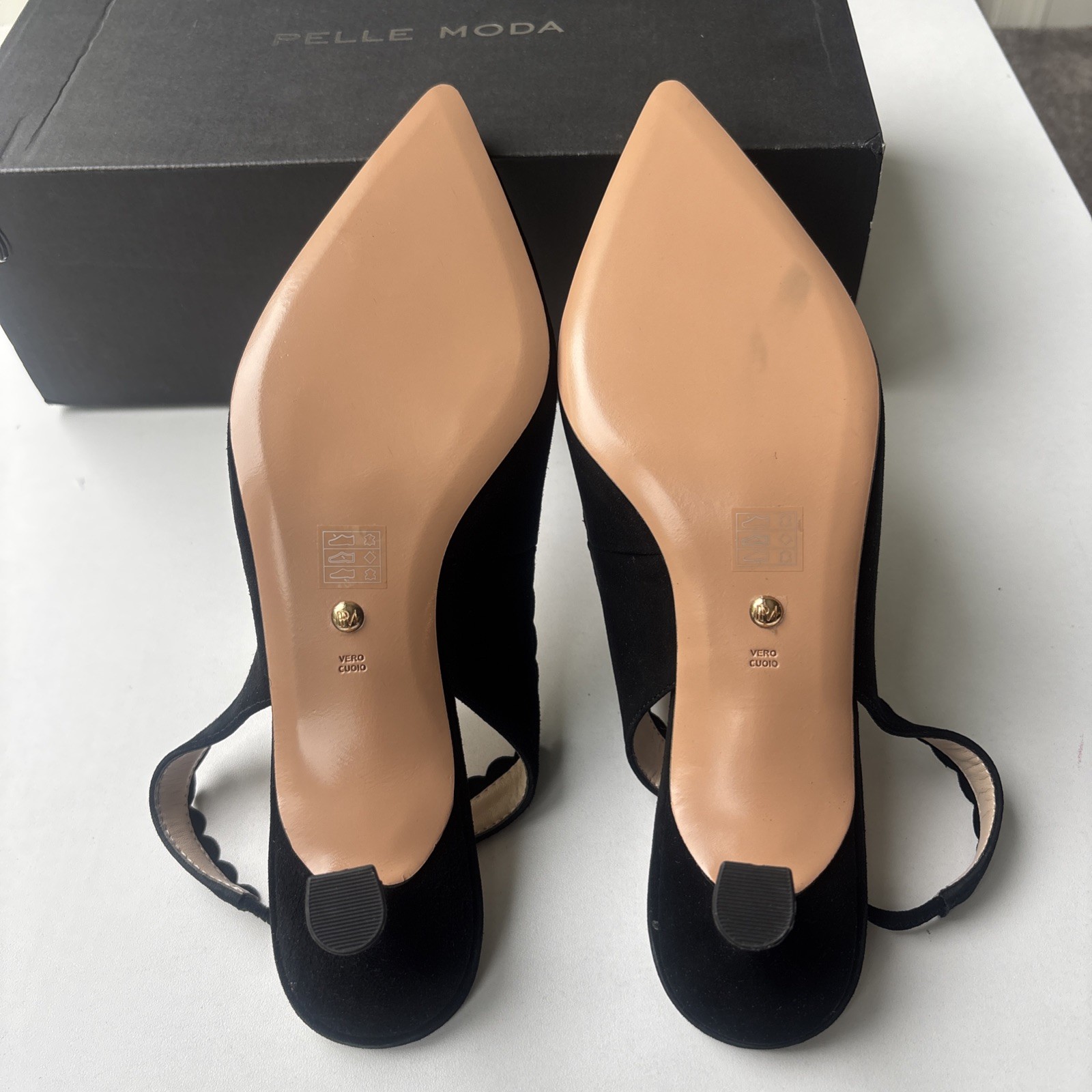 New Pelle Moda Kelsa Slingback Pump In Black Suede Women’s Size 8M