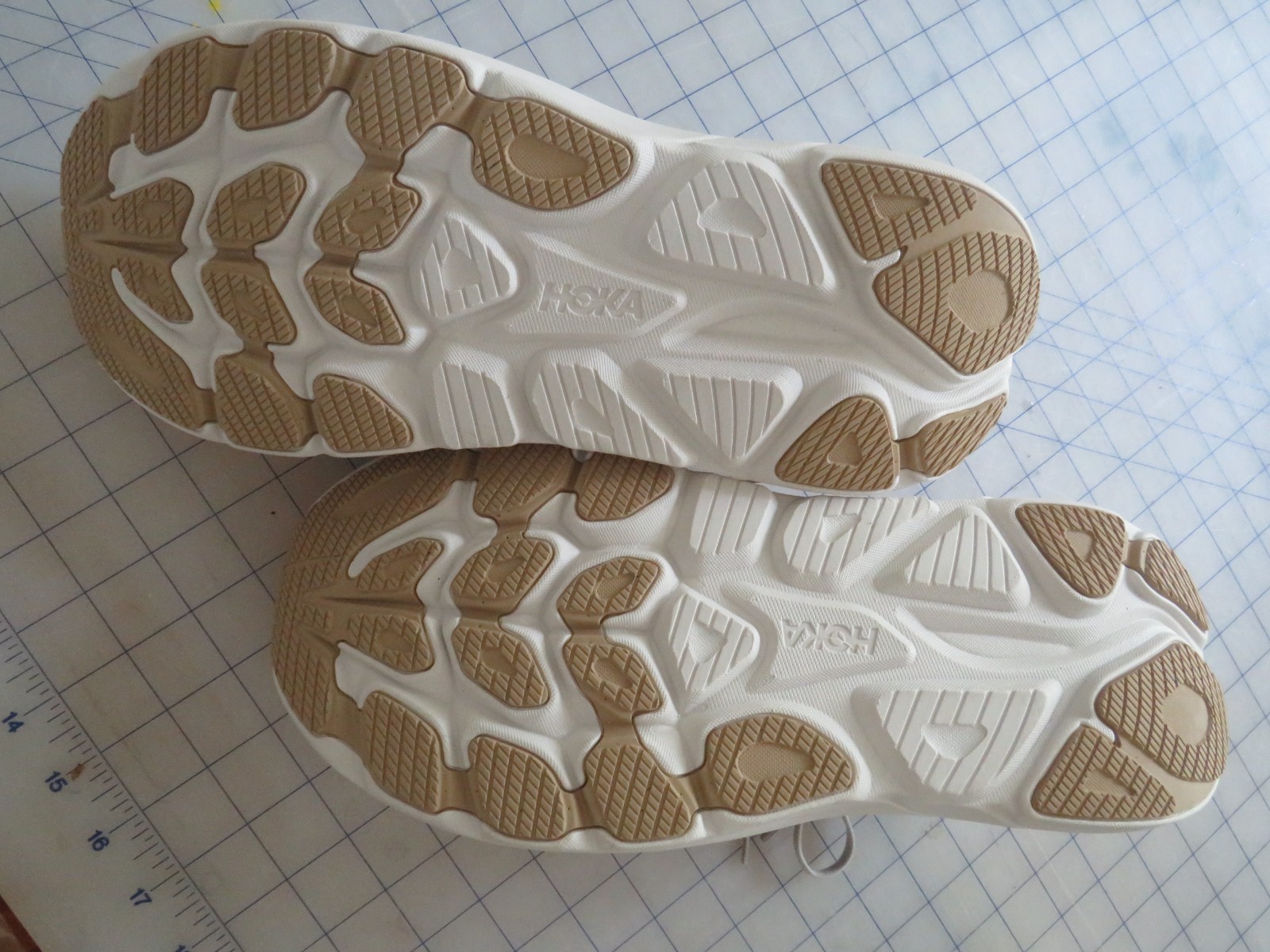 Hoka Clifton 10 Men’s Running shoes, 12, 2E, 46 2/3 EUR, No insoles