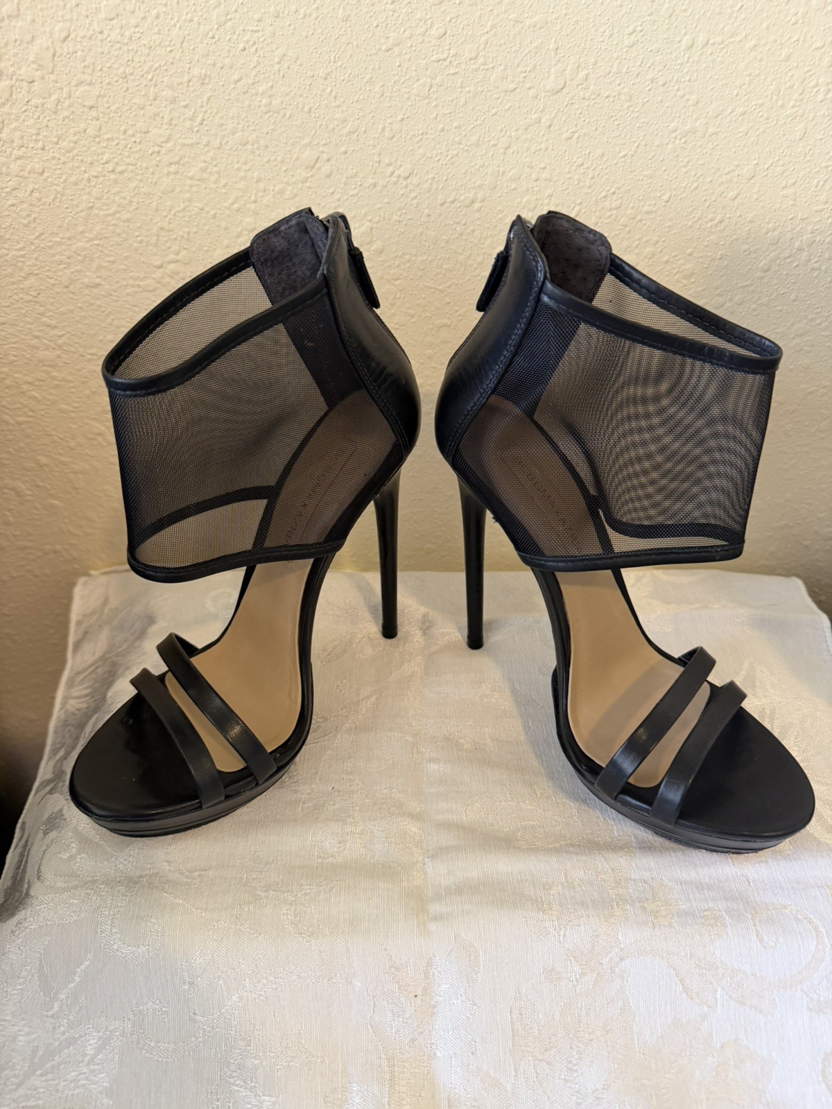 BCBGMaxAzria Black Leather Mesh Platform Heel Sandals 6.5M