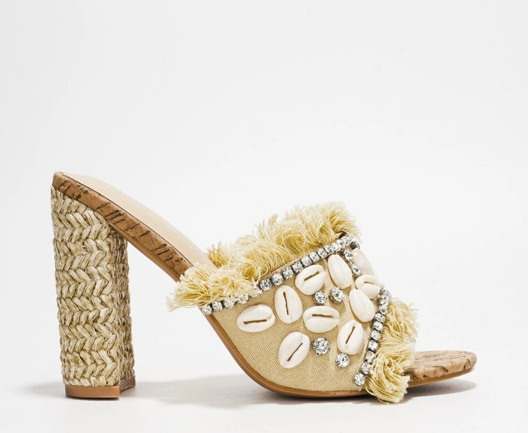 Cape Robbin Beige Fringed Shell & Rhinestone Raffia Block Heel Mule