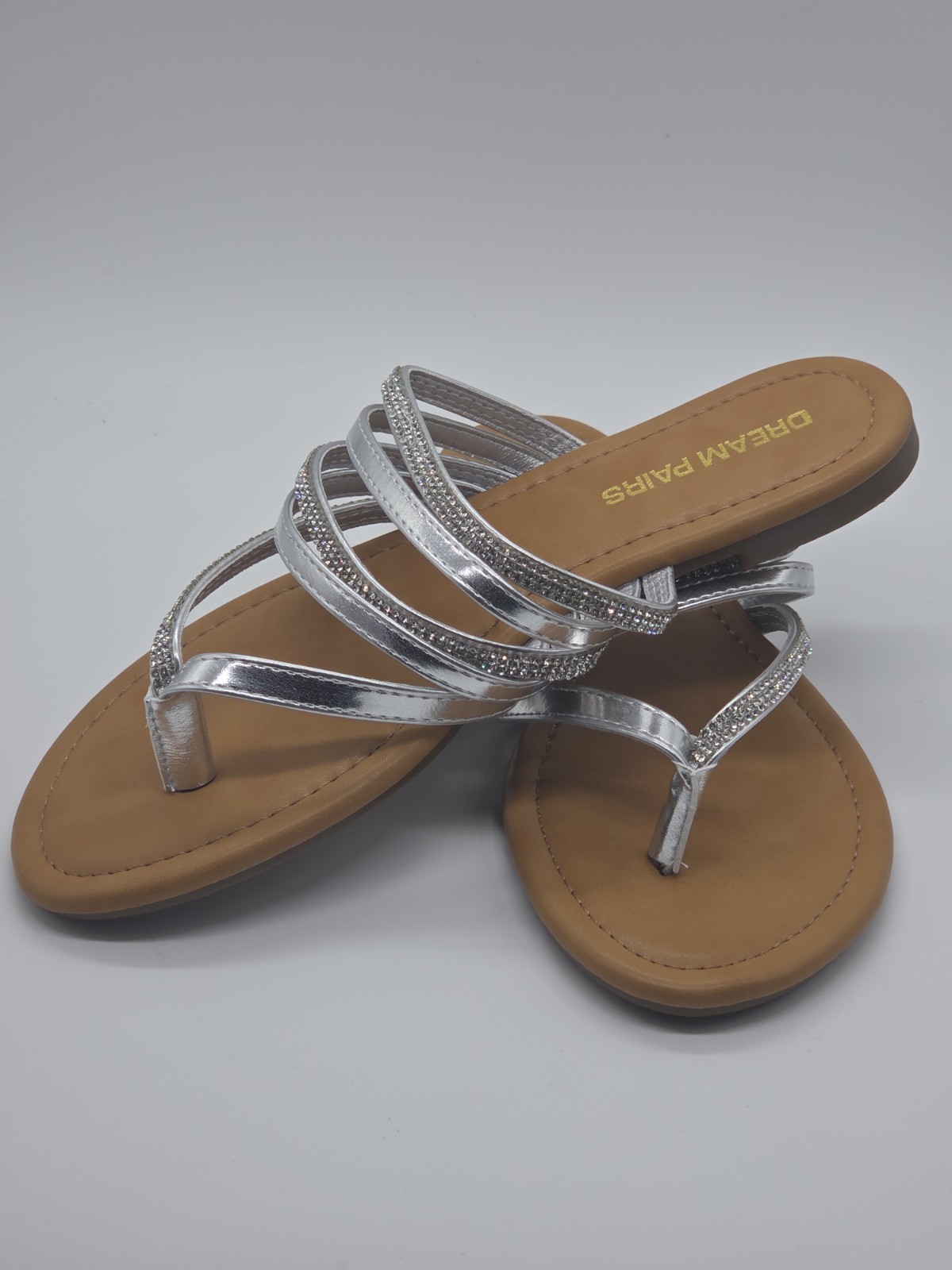 NEW! Dream Pairs Women’s Evening Flats Silver Summer Sandals With Beige Bottoms