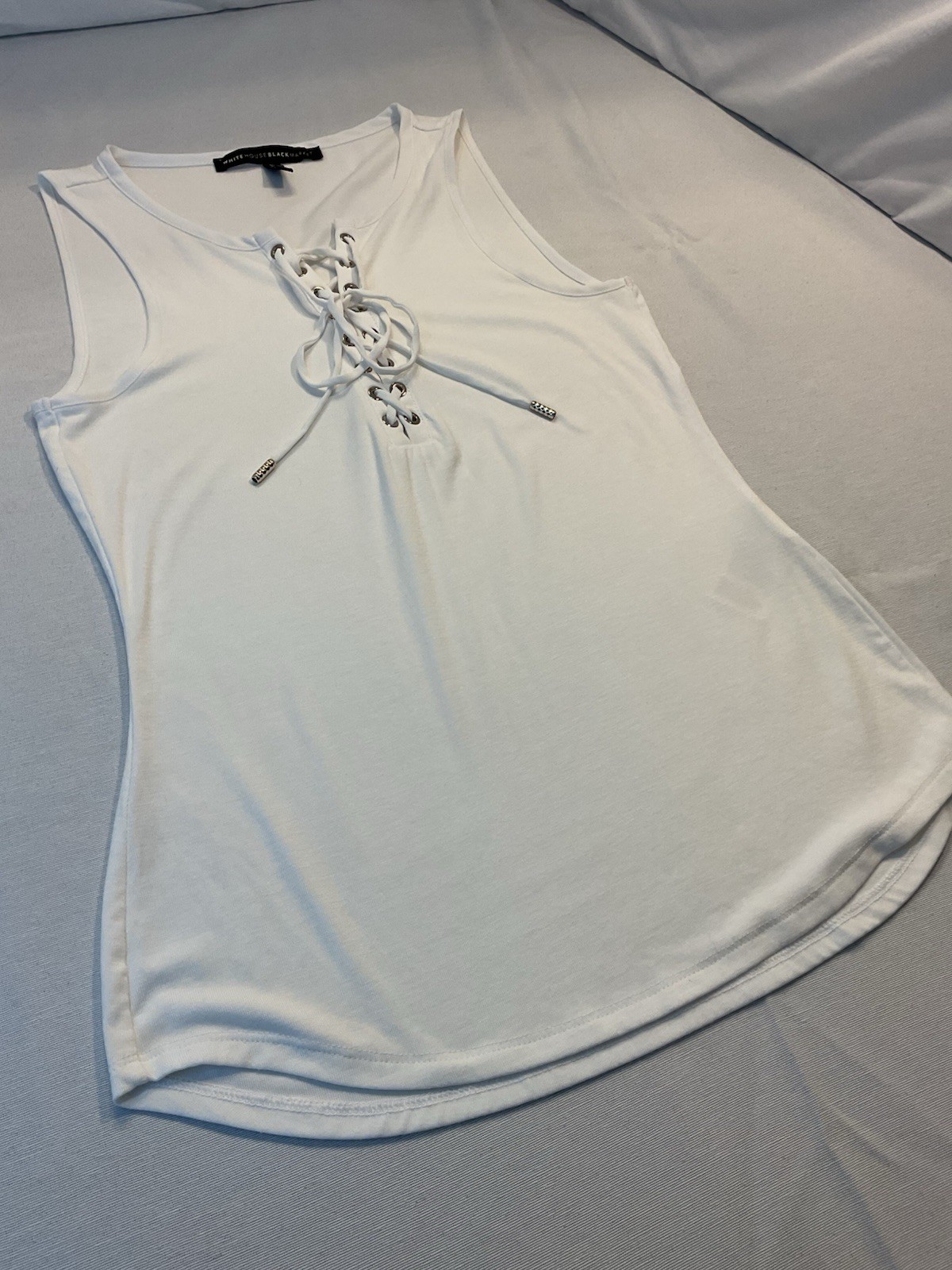 White House Black Market Women’s WhiteTie Staps Sleeveless Blose Top, Size XXS