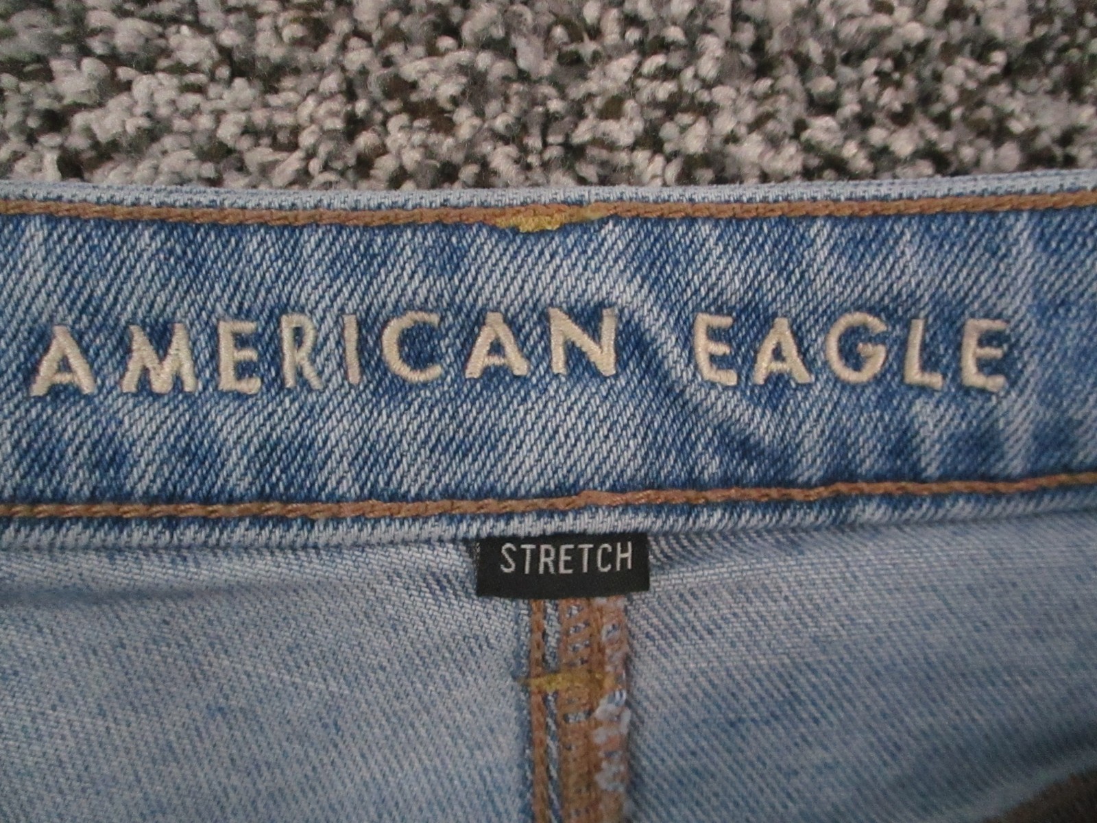 American Eagle Mom Jeans Womens 6 Blue Distressed Stretch High Rise Denim 27×27
