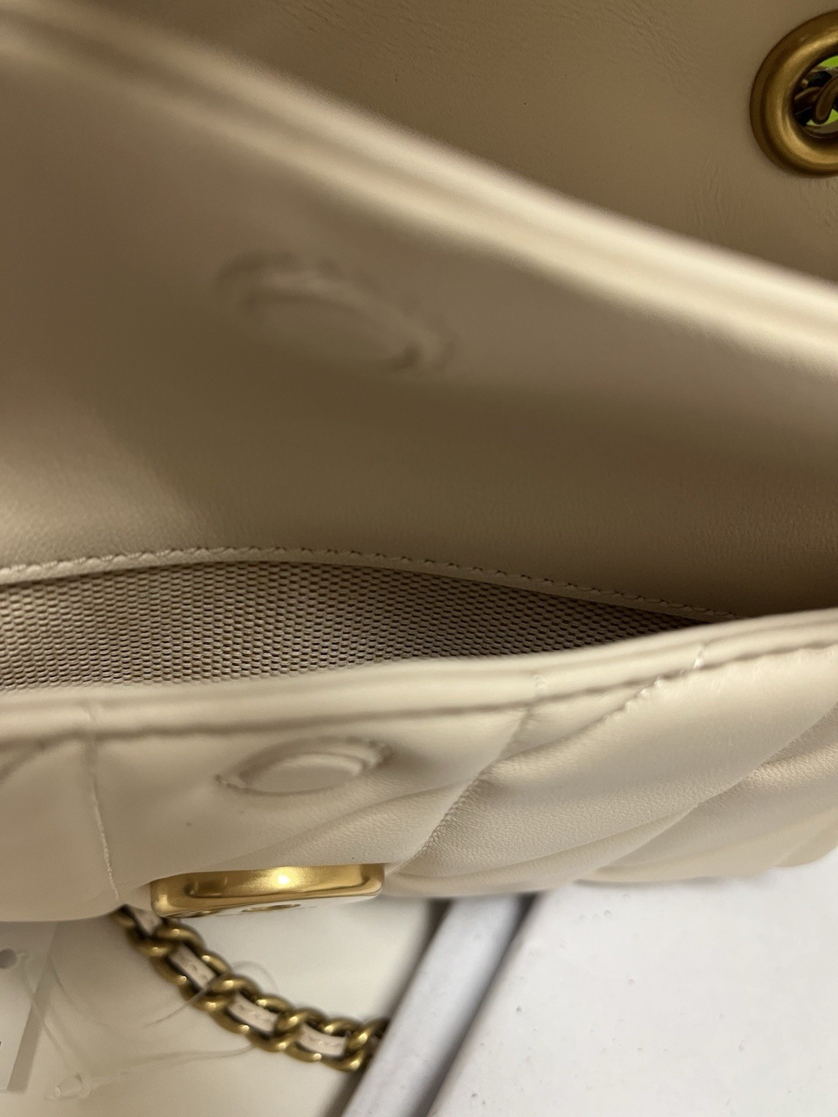 COACH Tabby Puffy Quilted Chain Shoulder Bag 20 Chalk White CP149
